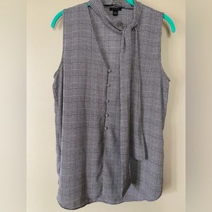 J Crew houndstooth , sleeveless blouse